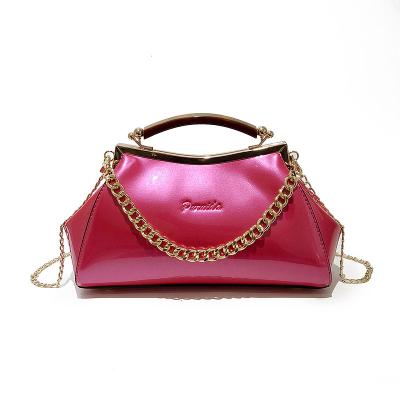 China Lady Hot Sale European and American Brilliant Lady Fashion and Luxury Single Shoulder Patent Leather Hand Bags for sale