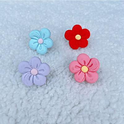 China Hoop Charm Resin Shoe Buckle Flower Shoe Lace Buckle For Colorful Plastic Sneaker Shoe Accessories Decoration for sale