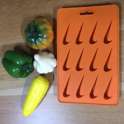 China Factory Supply Viable Custom Pros Shaped Silicone Ice Cube Tray Mold for sale