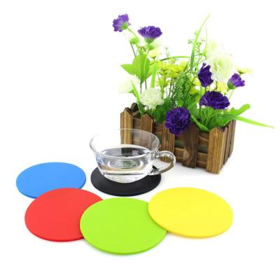 China Sustainable Round Mat Simple Flat Silicone Cup Anti-Slip Coaster for sale