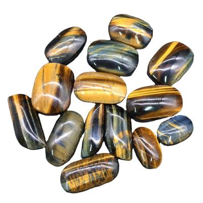 China High Quality Polished Natural Stone from Europe Crystal Quartz Blue Tiger Eye Palm with Good Flash for Healing for sale