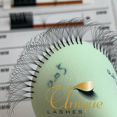 China Ultra Light Weight Create Your Own Brand Volume Lashes False Eyelashes 0.05 0.07 Different Dual Density False Eyelashes for sale