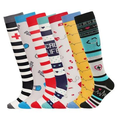 China Custom Viable Colored Nurse Women Knee High Medical Compression Socks for sale