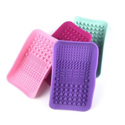 China Silicone Makeup Brush Cleansing Brush Scrubber Portable Square Mat Pad Portable Makeup Brush Cleaner for sale