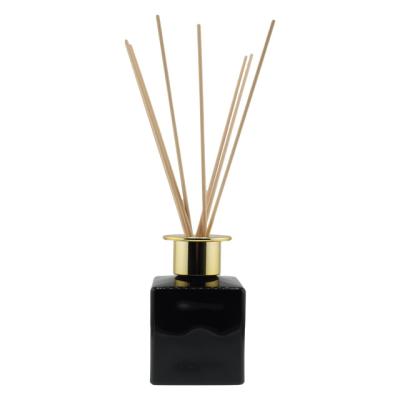 China Cosmetic Accept Customized Logo Rattan Reed Wood Stick Diffuser 120ml Glass Reed Diffuser Bottle for sale