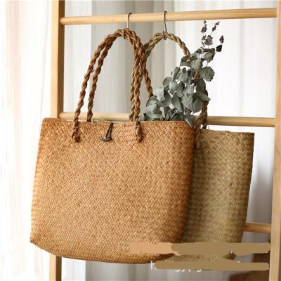 China Vintage Woven Bohemia Knitted Women's Handmade Straw Large Capacity Tote Women Rattan Beach Bag Ins. Fashion Shoulder Bag Summer Beach Bag for sale