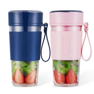 China Protable High Yield Apple Green Pulp Portable Juicer Cup Usb Protable Blender Eggnog Cup Breakfast Juice Drinkware for sale