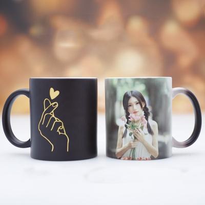 China Viable 11oz Heat Sensitive Coffee Magic Cup Color Changing Ceramic Coffee Mugs for sale