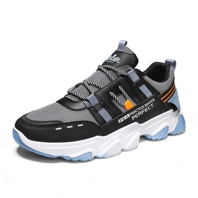 China Fashion Trend Best Quality Fashion Men Sports Shoes Sneakers Mesh Top Sneakers for sale