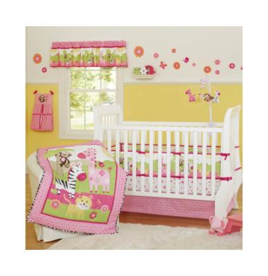 China Hot Modern Popular Organic Baby Crib Set Useful Crib Bedding Baby Crib Bedding Set for sale