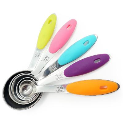 China Sustainable Kitchen Colorful Silicone Grips High Quality Stainless Steel Measuring Cups And Spoons Set With Food Scale for sale