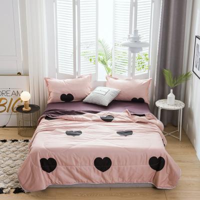 China Modern Easy Clean China Made Comforters Sets Bedding Skin-Friendly for sale