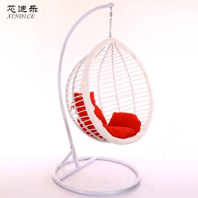 China 2018 Super Comfortable Hot Wholesale Outdoor Garden Cheap Price Shaped Hanging Bamboo Swing Chair for sale