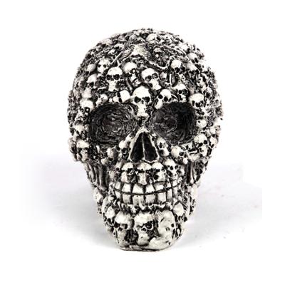 China Europe Decorative Resin Halloween Home Decor Craft Skull Model Life Replica High Quality for sale