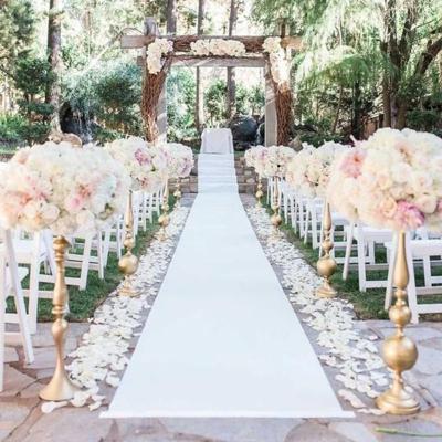 Chine Long White Wedding Carpets Washable Nonwoven Carpets And Blankets Living Room Stage Carpets Event Rugs à vendre