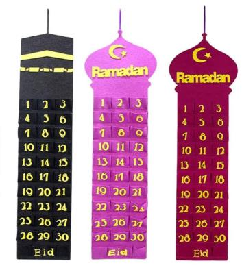 China Festival Decoration Eid Mubarak Calendar Felt Ramadan Wall Hanging Numbered Countdown Calendar Felt Eid Mubarak Advent Calendar 2022 for sale