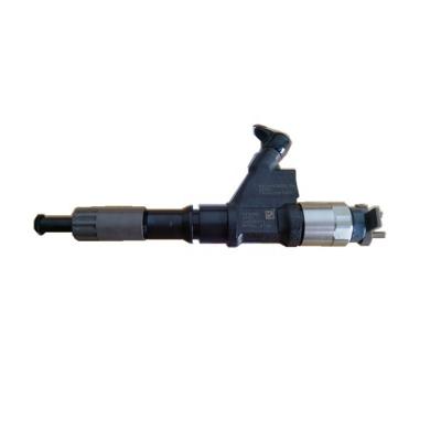 China HOWO Truck Engine Parts Fuel Injector R61540080017A Standard Size for sale