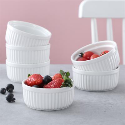 China Customized Design Viable Modern New Home Restaurant Baking Dish Round Matte Ceramic Porcelain Souffle Dish White Ramekins for sale