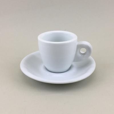 China Sustainable Hotel Used Thick Bulk Ceramic Saucers White Porcelain Cup And Saucer In Cups for sale