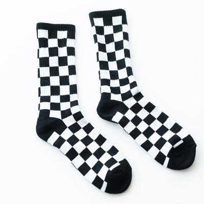 China Manufacturer Hot New Products Breathable Ladies Fashion Sports Socks Lattice Print Casual Knitted Socks for sale