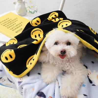 China Breathable Pet Blankets Custom Wholesale Coral Fleece Smiley Face Printing Comfortable Blanket For Cats And Dogs for sale