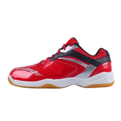 China Breathable Indoor Cheap Sports Non Scoring Badminton Shoes For Men Women Kids for sale