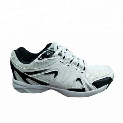 China Wholesale Newest Design Man Cricket Shoes Spike Hockey Shoes 39-45 Or Customized for sale