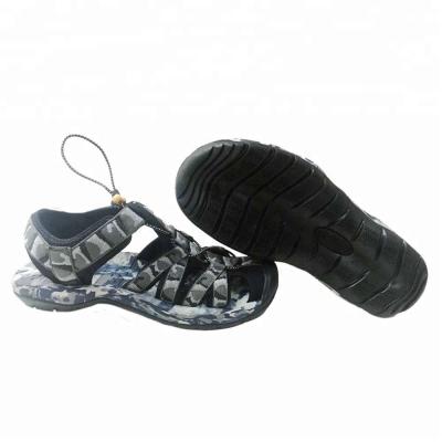 China New Fashion Beach Shoes Breathable High Quality Sandals For Men for sale