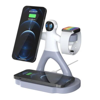 China Mobile Phone Astronaut Lamp Night Light Phone Holder 15W Ref 4 in 1 Wireless Charger for Magsafe Apple iPhone Max pro for sale