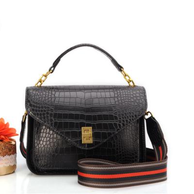 China Lady ladies leather bag serpentine pu leather shoulder bags stock and low moq for sale