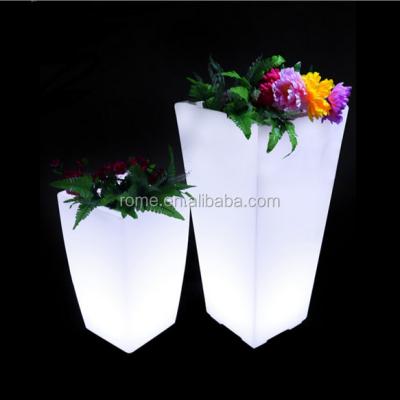 China PE vases and plant plastic pots/led branch flower vase lights/lit flower vases small luminous flower pot for sale