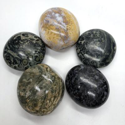 China Natural Materials Crystal Stone Healing Polished Small From China The Different Class Crystal Palm For Sale for sale