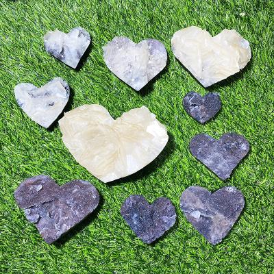 China China Wholesale Natural Crystal Cluster Rough Stone Healing Druzy Crystal Heart For Decoration for sale