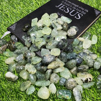 China Wholesale Natural Rough Stone Crystal Chips Healing Polished Green Prehnite Crystal Gravel from China for sale