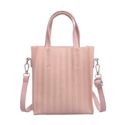 China 100% Eco-friendly Famous Brand PVC Candy Color Jelly Bucket Bag Cross - Body Bag for sale