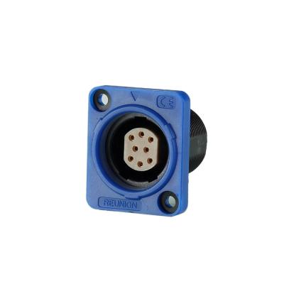 China Automotive Style Cable Hot Soldering Plastic Push Pull Connector For Medical Use for sale