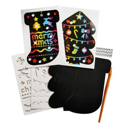 China FUNWOOD GQC Christmas Rainbow Paper Scratch Art Decoration Set for sale