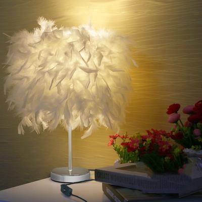 China Modern Art Deco Home Planetarium Crystal Table Lamp For Bedroom Bedside Reading Room Heart Shape Feather Light for sale