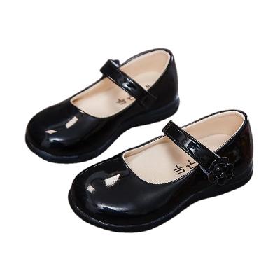 China New Spring and Autumn Princess Age Children Doug Pupil Girls Performance Flat Shoes for sale