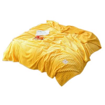 China Nondisposable in winter to keep dormitory warm single students sheets milk fleece air conditioning nap coral blanket for sale