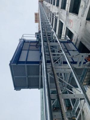 China Construction Site 500m 46m/Min Passenger And Material Hoist With Air Conditioner for sale