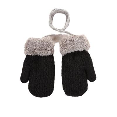 China Breathable Warm Winter Kid Knitted Mitten Knit Baby Mittens Cold Weather Fleece Striped Mitten for sale