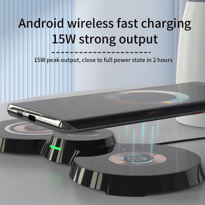 China Hot Selling Portable 3 in 1 QI Magnetic Foldable Phone Wireless Charger for sale