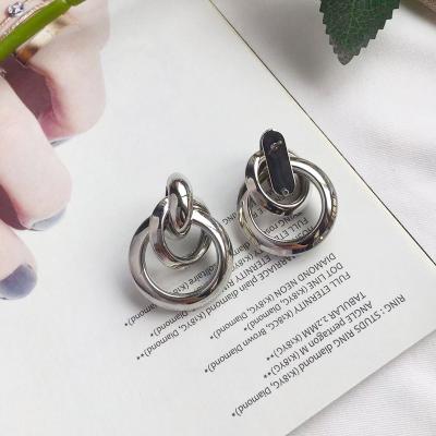 China Trendy simple metal stud earrings multi loop wrap earrings real gold plated interlocking earrings for sale