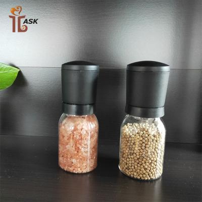 China Sustainable Salt And Pepper Mills Plastic Spice Grinder Disposable Pepper Mill For Frying /Cooking/ BBQ for sale