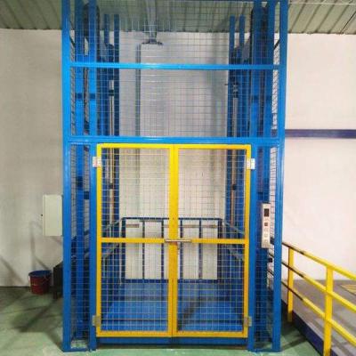 China 800kgs workshop guide rail cargo lift for work shoop or warehouse for sale