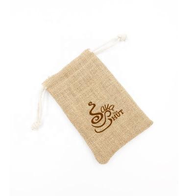 China Small Recyclable Natural Color Drawstring Jewelry Pouch Burlap Burlap Sack Packaging Bag for sale