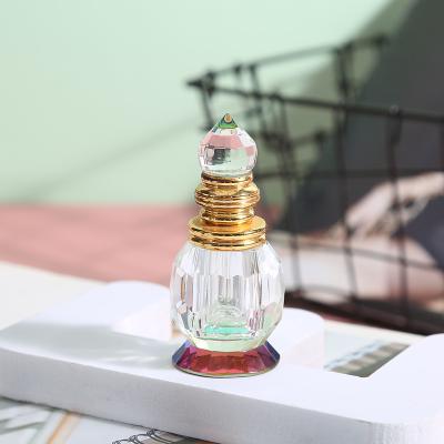 China Wholesale China Crystal Perfume Bottle Exquisite Portable Mini Retro Glass Perfume Empty Bottle for sale