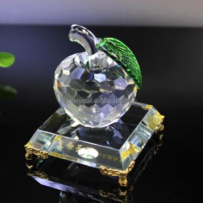 China Hot sales antique imitation customized pear shaped crystal wedding favous gifts for guests for sale