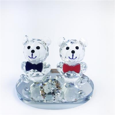 China Wholesale Europe New Arrival Car Perfume Decorations Custom Crystal Wedding Gifts Souvenirs Crystal Couples Bear for sale